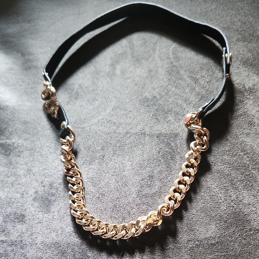 Gold Chain Black Leather Back